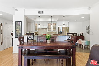 Building Photo - 4401 Moorpark Way