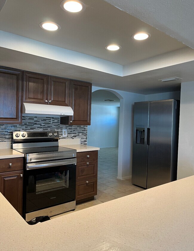 Foto del edificio - 7204 Brentwood Dr