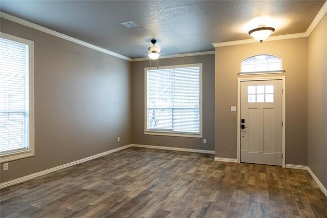 Foto del edificio - 6100 White Pine Dr