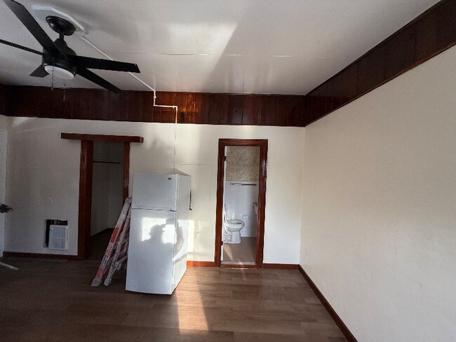 Foto del edificio - 3121 Oak Grove Dr