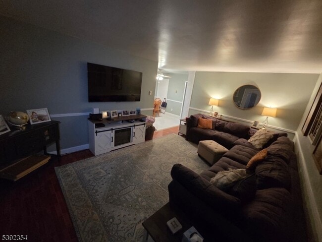 Building Photo - 86 Bergen Turnpike