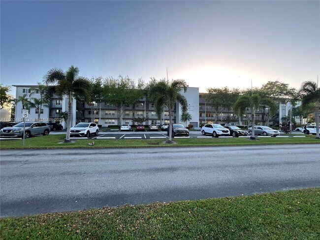 Foto del edificio - 300 SW 134th Way