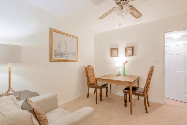 Photo - 2157 Hilton Dr Apartment