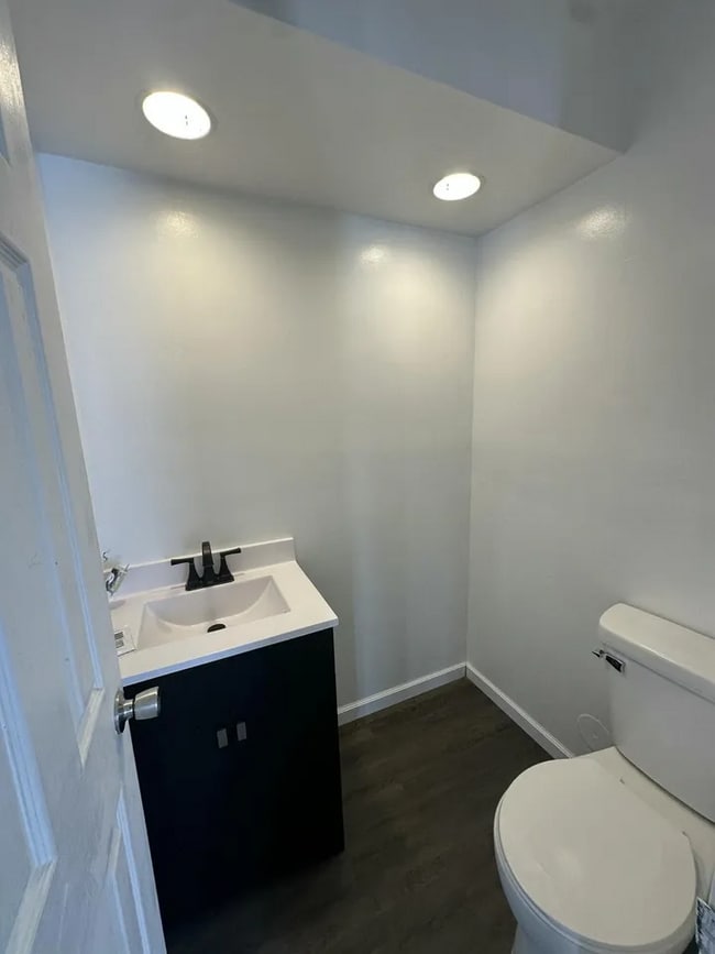 Foto del edificio - 6050 Delaware Dr