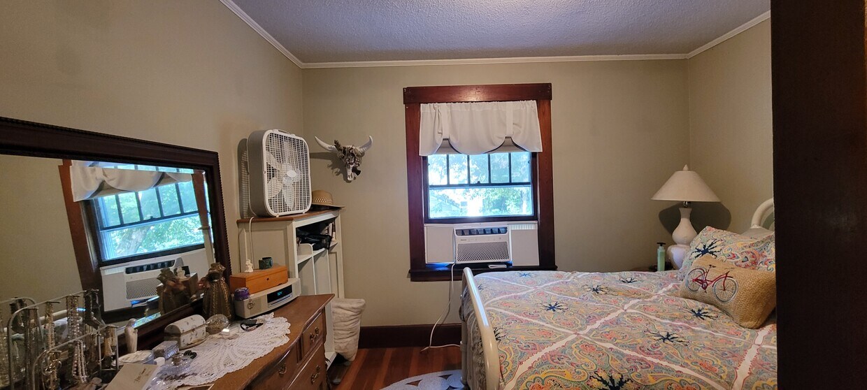 Primary Photo - 82 Rice Ave