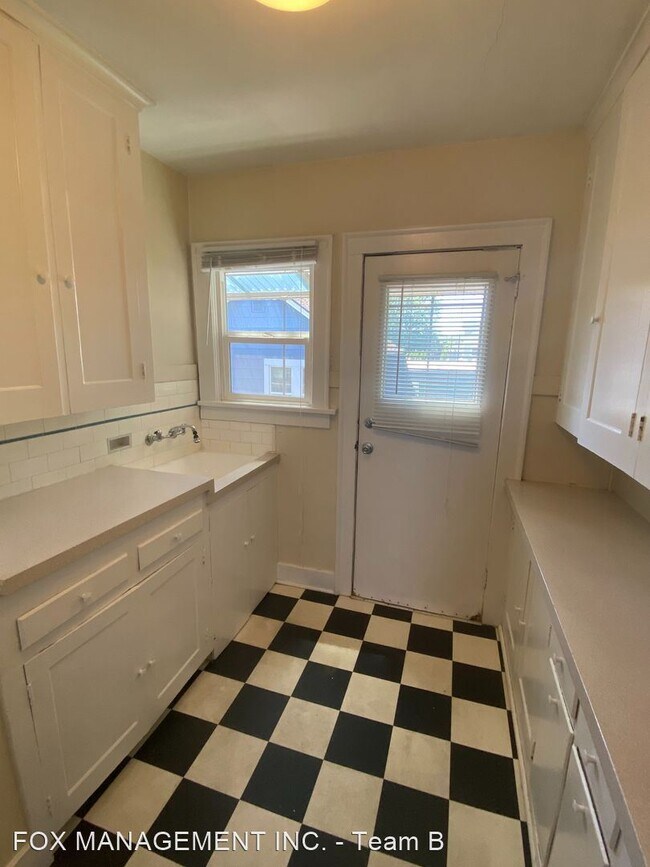 Foto del edificio - 329-333 SE 20th Ave