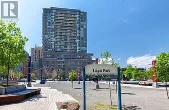 Building Photo - 68 Abell St