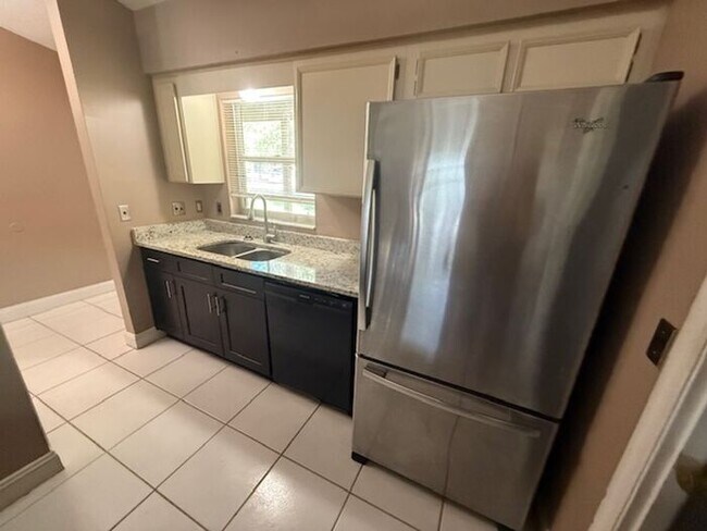 Foto del edificio - 3/2 East Orlando home -$500 OFF THE FIRST MONTH'S RENT