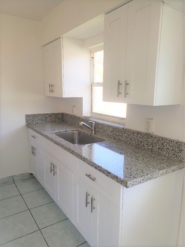 Kitchen - 3991 NW 30th Ter