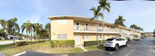 Foto del edificio - 2214 NE 1st Way
