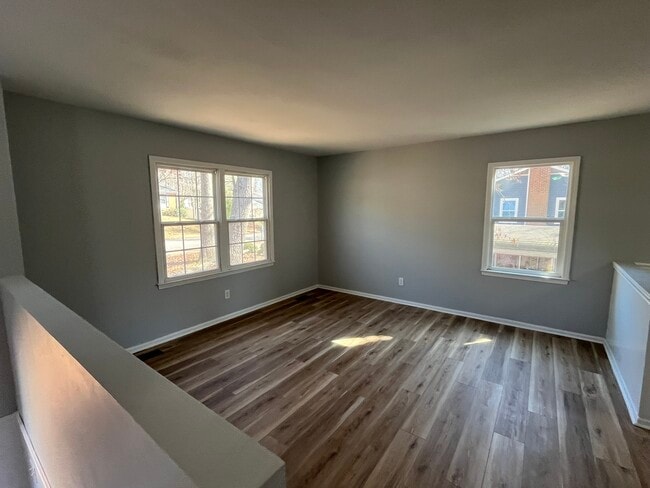 Foto del edificio - 7613 Mine Valley Rd