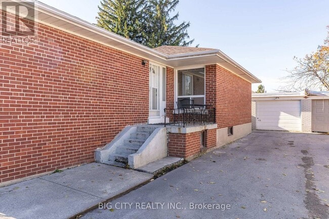 Photo du bâtiment - 30 Wexford Blvd