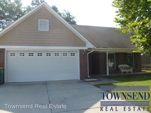 Foto principal - 3 br, 2 bath House - 2915 Chillingworth Dr.