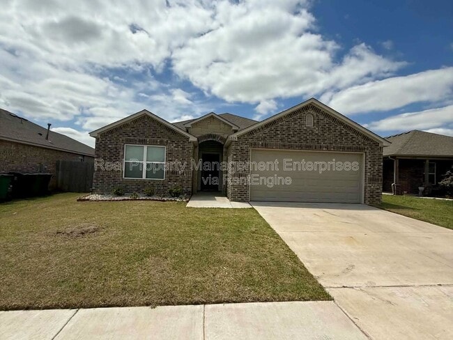 Building Photo - 11624 NW 96th St