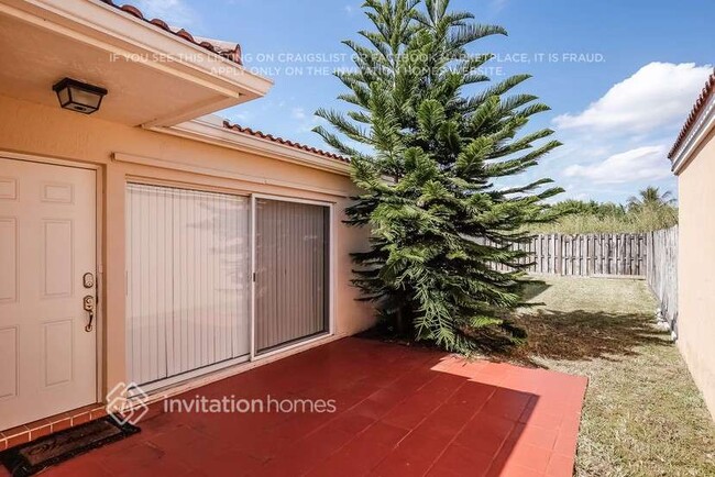 Foto del edificio - 16940 SW 142nd Pl