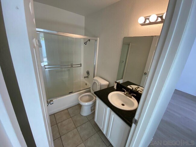 Foto del edificio - 1515 S 40th St