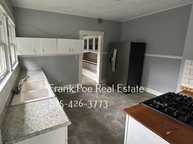 Building Photo - Charming Glen Iris home in the Heart of Birmingham
