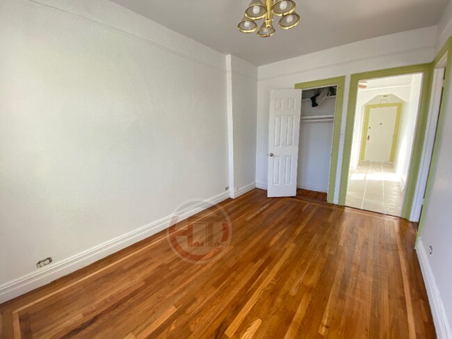 Foto del edificio - 1540 Crosby Ave