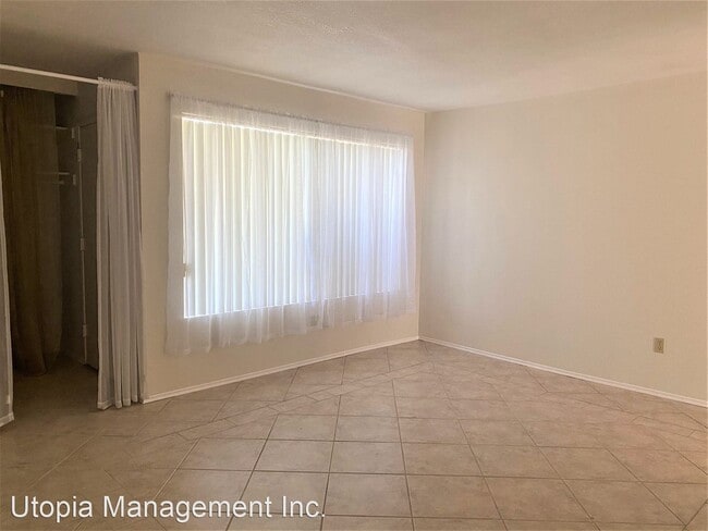 Building Photo - 3 br, 1 bath House - 1585 Mendocino Dr #14