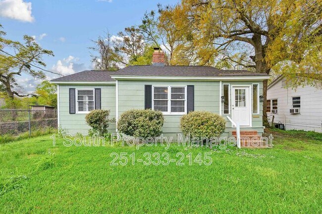 Building Photo - 206 Pinehill Dr