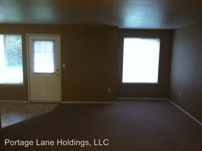 Building Photo - 3300 Valentine Ln SE