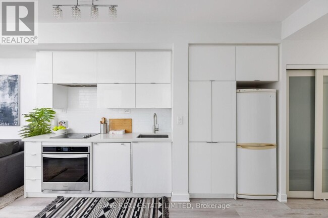 Photo du bâtiment - 21 Iceboat Terr