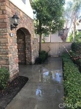 Building Photo - 143 Autumn Leaf