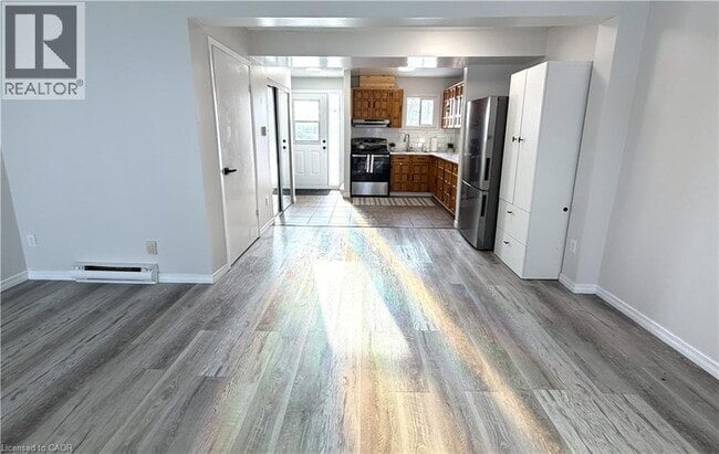 Building Photo - 397 Stirling Ave S