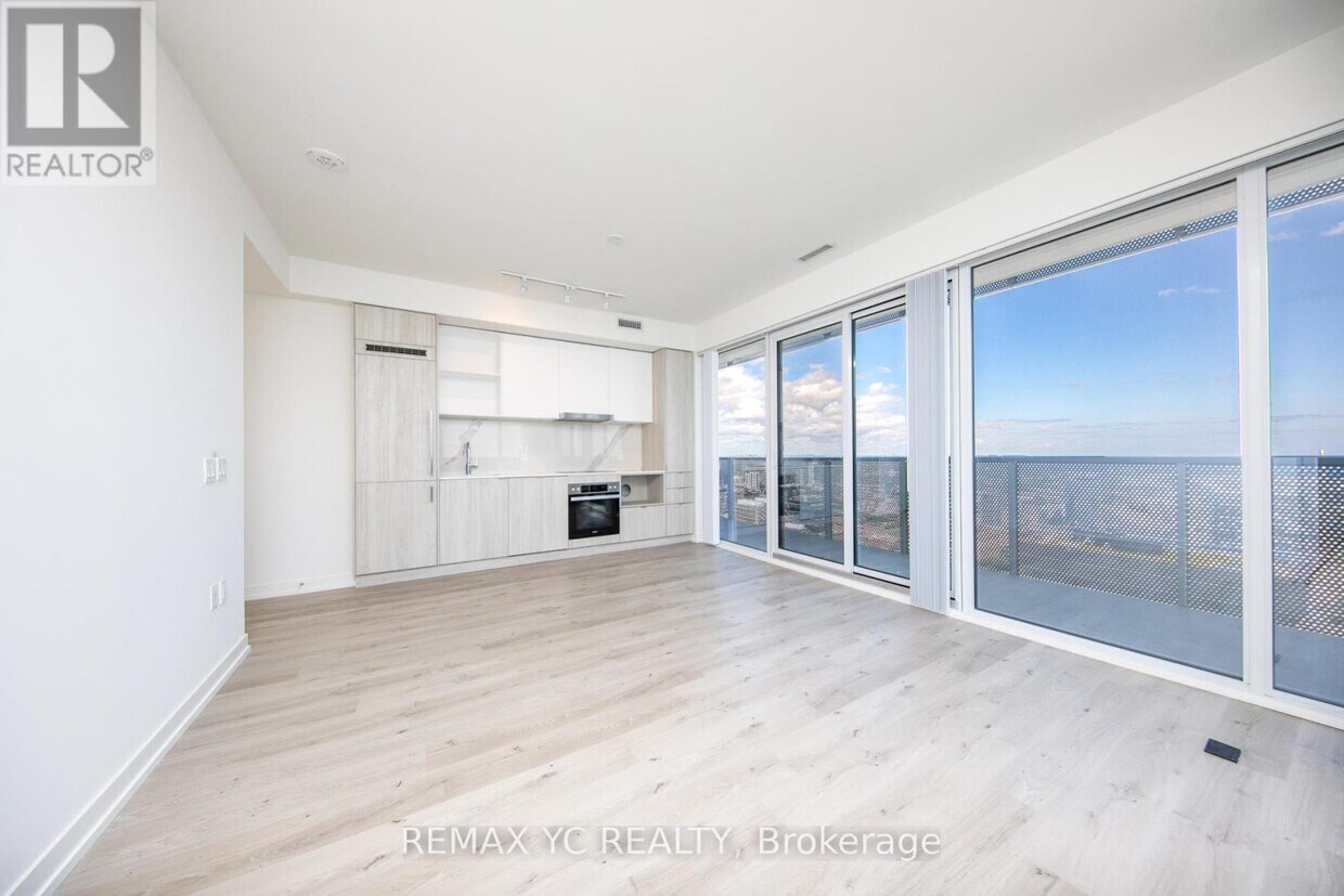 Photo principale - 138-6138 Downes St