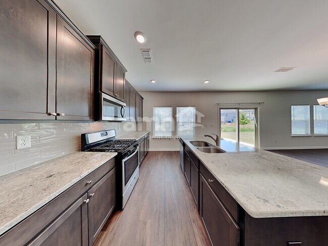 Foto del edificio - 321 Bowfin Trl