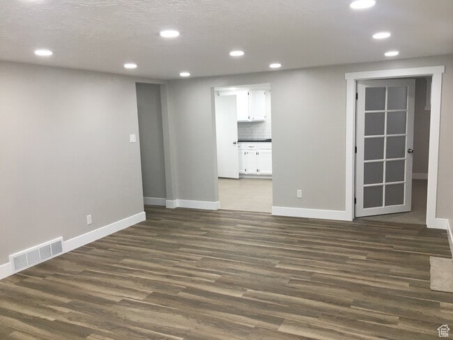 Foto del edificio - 378 E Center St