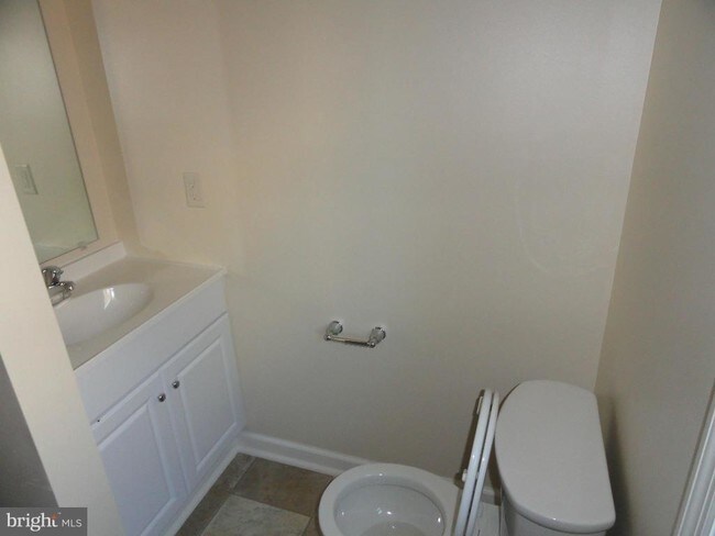 Building Photo - 1203 Frederick St