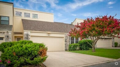 Building Photo - 8421 Echo Creek Ln