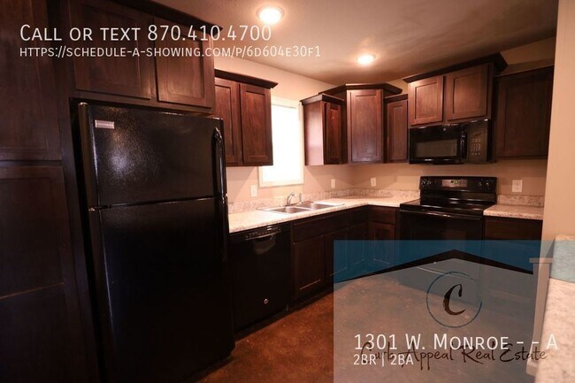 Foto del edificio - Beautiful, recently built 2 bed / 1.5 bath...