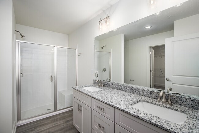 Baño - Solstice Apartments