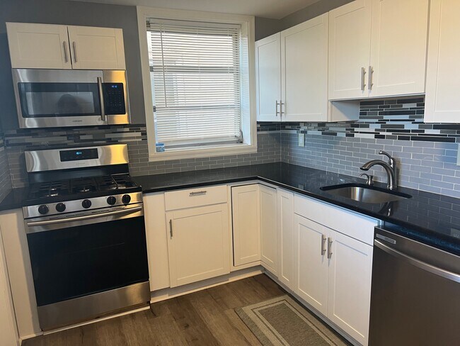 Kitchen - 6241 Haverford Ave