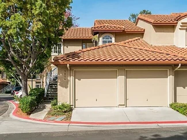 Building Photo - 3836 Creststone Pl