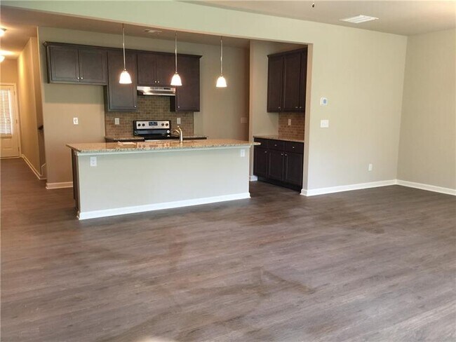 Building Photo - 3102 Cedar Glade Ln NE
