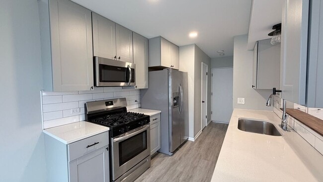 Building Photo - 721 Sunfish Point