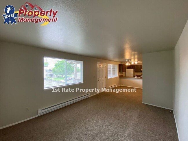 Building Photo - 1364 W Sandalwood Drive