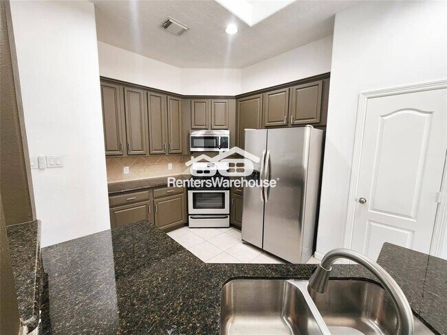 Foto del edificio - 18730 Dempsey Oaks Dr