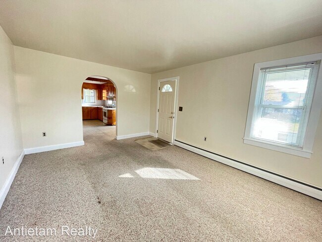Foto del edificio - 3 br, 1 bath House - 3187 Anthony Highway
