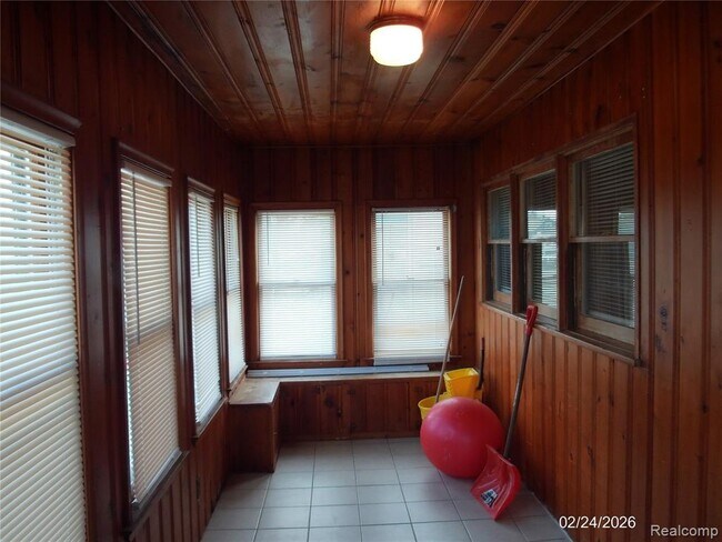 Foto del edificio - 12756 Prospect Ave