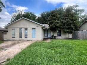 Building Photo - 12607 Sandy Hook Dr