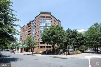 Building Photo - 1001 N Randolph St