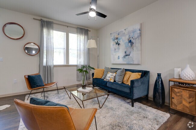 2HAB, 2BA - 1,125 ft² - Gran Bay