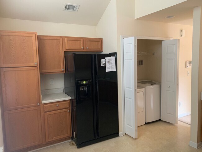 Building Photo - End Unit Townhome located in the Covington...