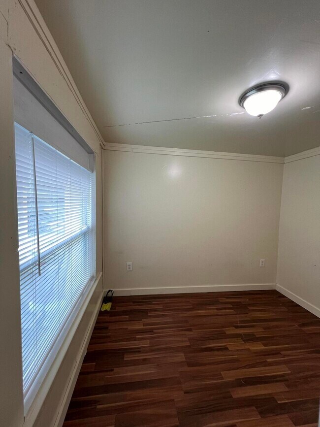 Foto del edificio - 321 N 11th St