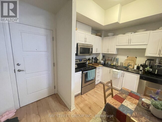 Photo du bâtiment - 9506 Markham Rd