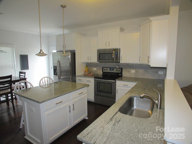 Foto del edificio - 2212 Atwell Glen Ln